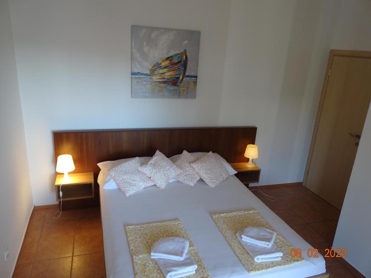 Apartments Antea & Magdalena Пироваць Екстер'єр фото