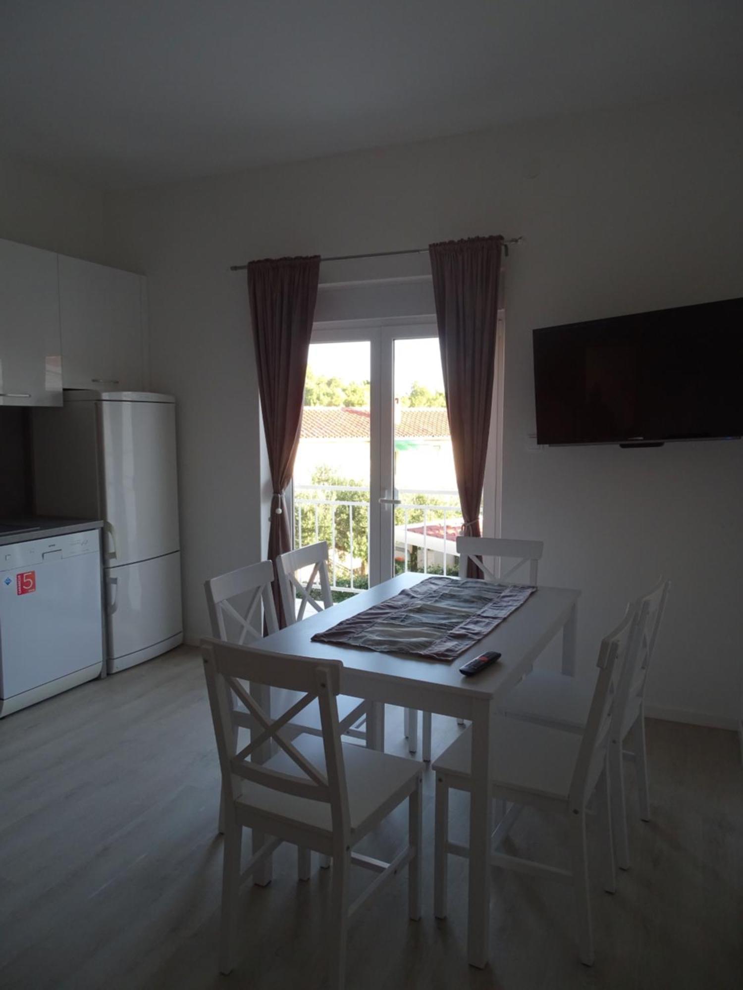 Apartments Antea & Magdalena Пироваць Екстер'єр фото
