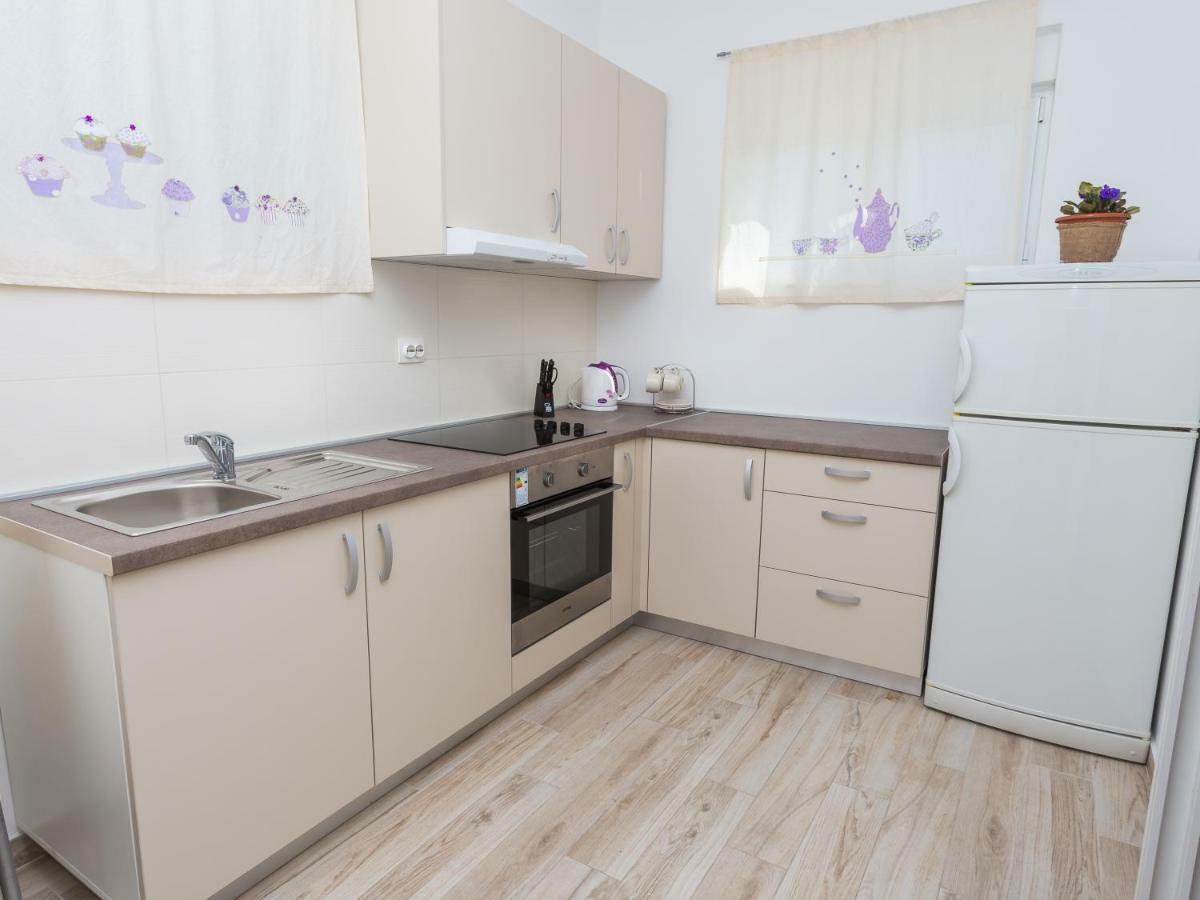 Apartments Antea & Magdalena Пироваць Екстер'єр фото