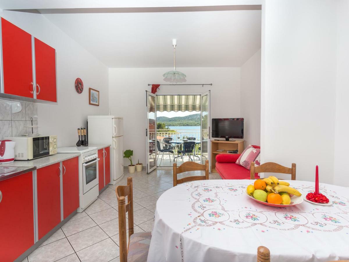 Apartments Antea & Magdalena Пироваць Екстер'єр фото